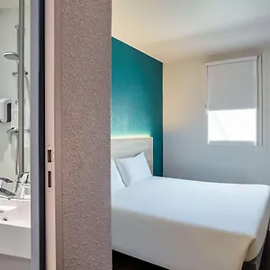  Hotel Hotelf1 Thonon Les Bains Est France